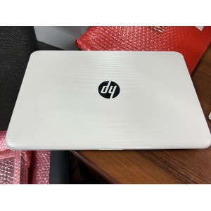 Ноутбук белый HP . Photo 3